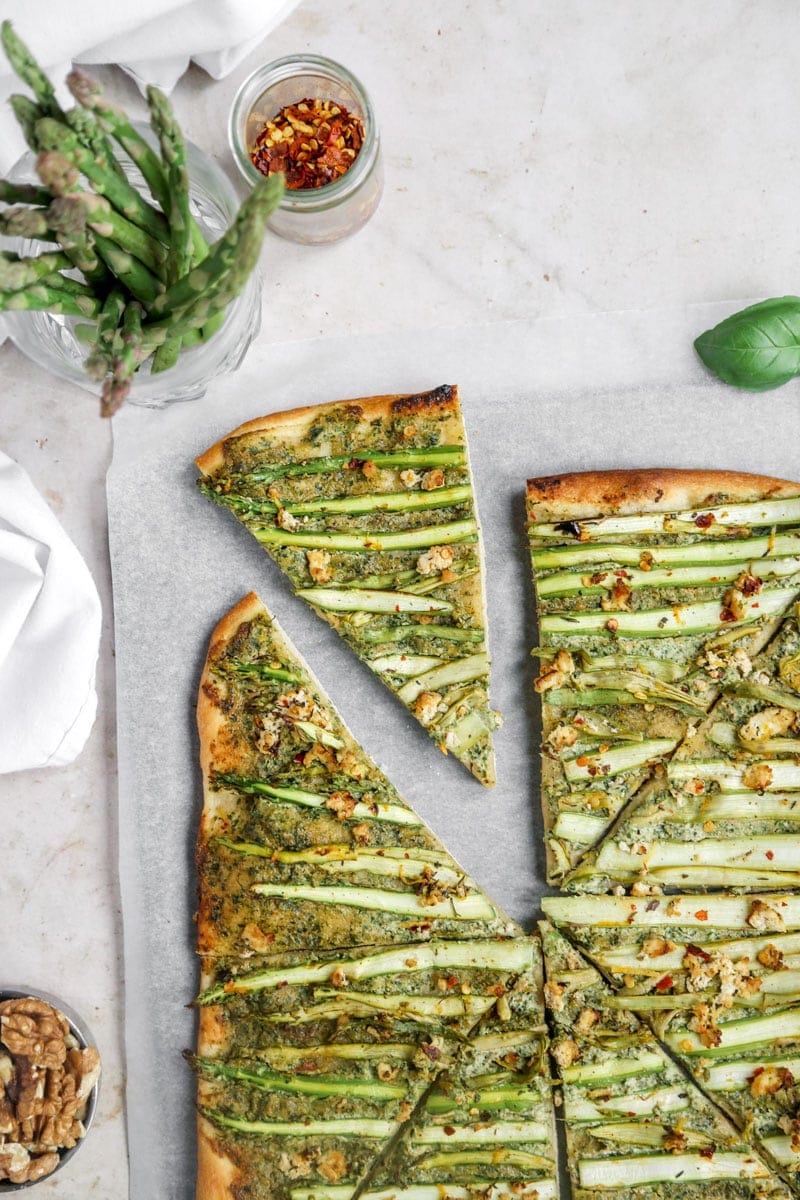 Vegan Shaved Asparagus Pizza with a Cheesy Kale Sauce | cookingwithparita.com