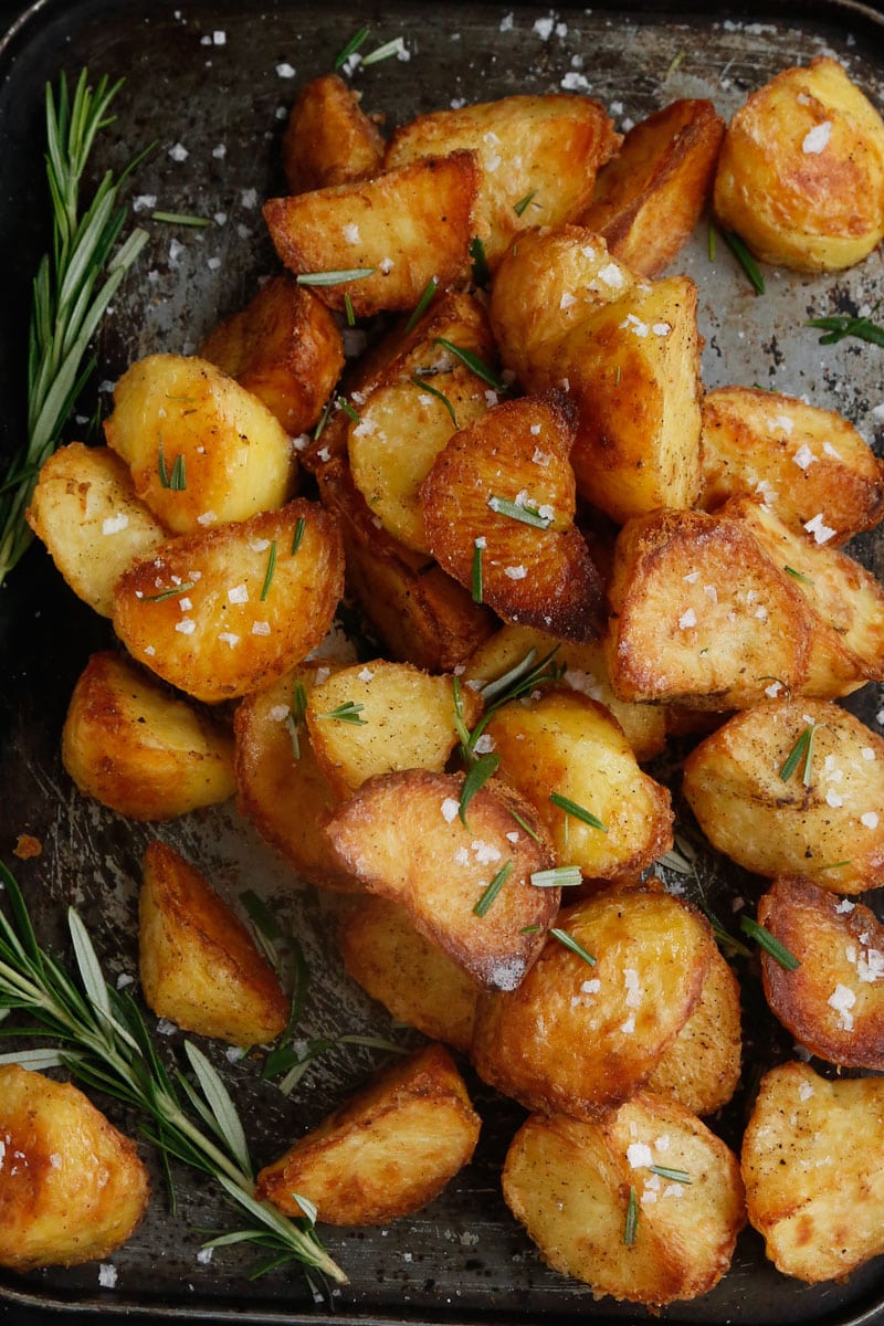 crispy rosemary garlic roast potatoes