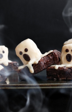 Image of vegan Halloween ghost brownies recipe